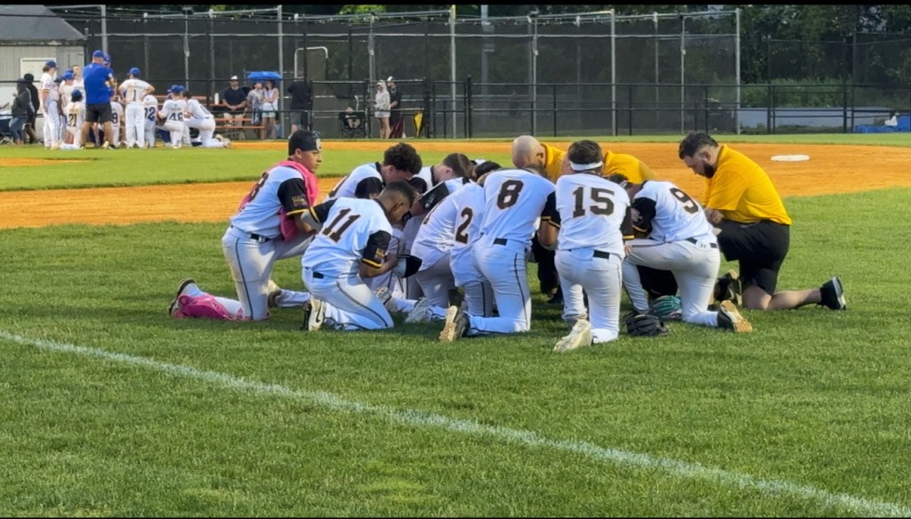 Clemente All Stars after win vs Seymour in Semi Final round