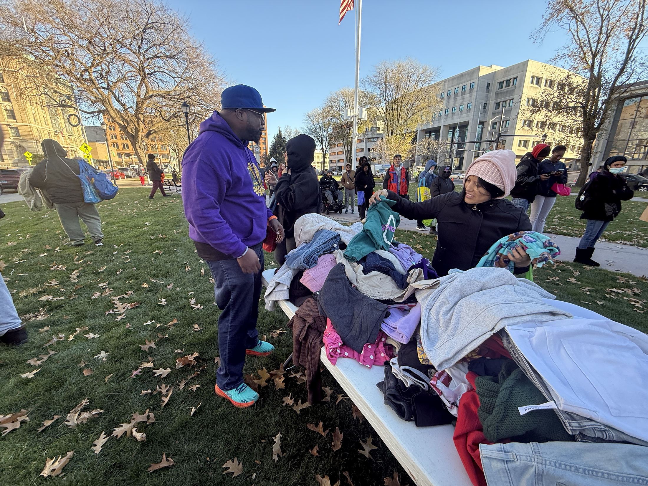 Waterbury’s Mac & Cheese Mondays: Community Turns Out Strong for Thanksgiving Week Giveaway